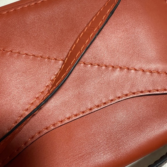 RARE FIND Marc Jacobs ‘Cadet’ Leather shoulder bag - Picture 4 of 11